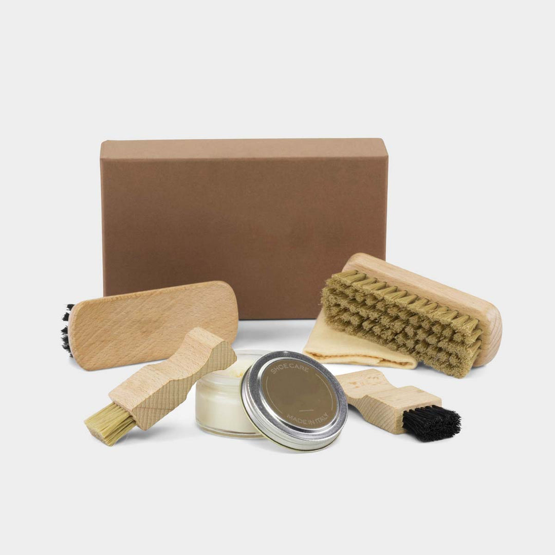 MERRIMIUM Leather care and polish kit 1